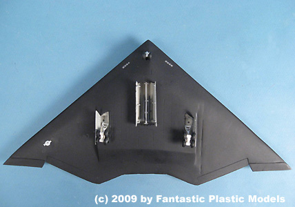 B-3 Bomber - Fantastic Plastic - Catalog Photo 2