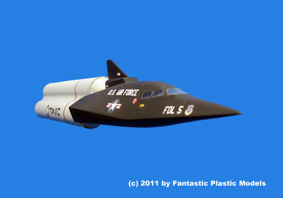 FDL-5 - Fantastic Plastic - 1