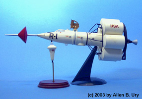 Disney RM-1 Moon Rocket - Strombecker - 3