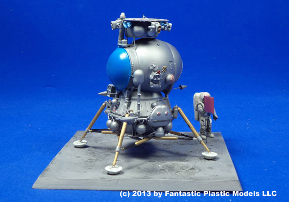 Soviet LK Lander - Fantastic Plastic Models - 5