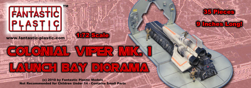 Colonial Viper MK1 Launch Bay Diorama - Fantastic Plastic Box Art
