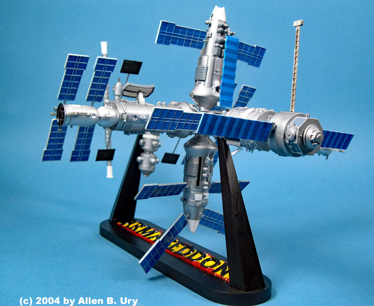 Revell Monogram 1998 Armageddon Russian Space Center Model 1 114 for sale online 