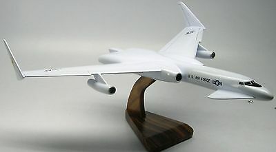 American Nuclear-Powered Bomber Concept Convair NX-2 1:144 Resin Kit 