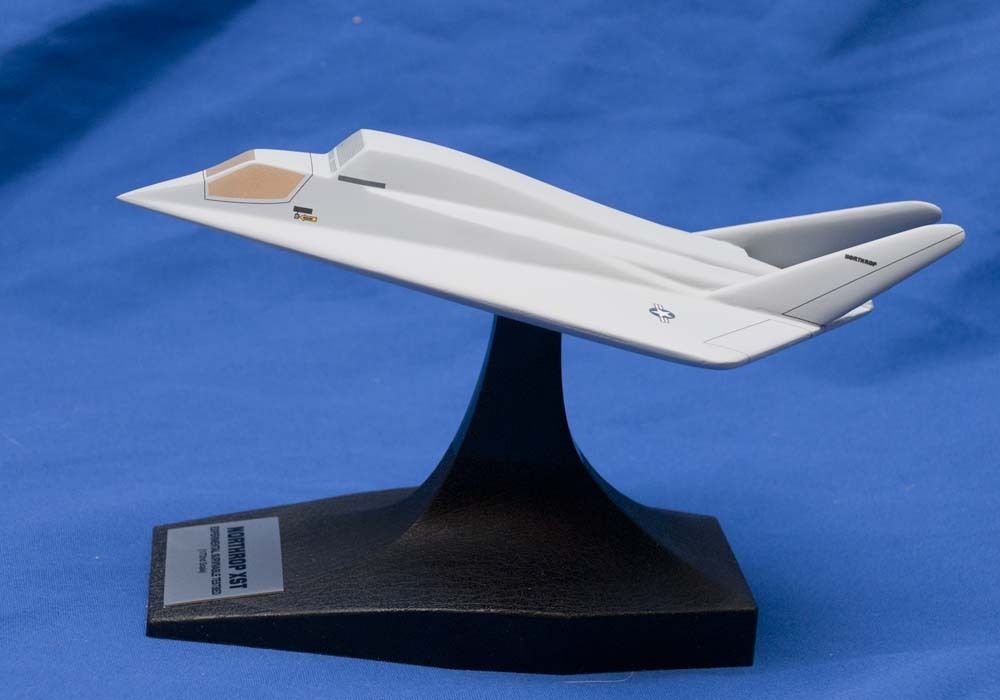 Lockheed Xst Evolution Northrop XST Stealth Technology Demonstrator by Fantastic Plastic ...